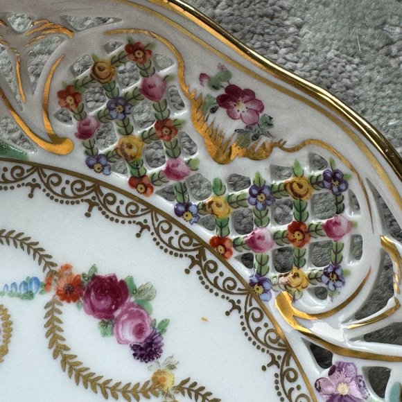 Schumann Bavaria Porcelain Pierced Decorative Plate - Picture 7 of 9